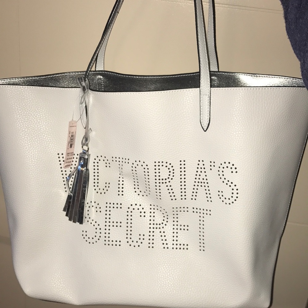VS white purse